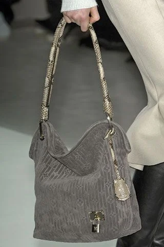 Look 24